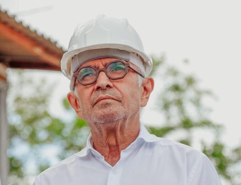 Cícero Lucena nomeia mais cinco auxiliares do primeiro escalão em João Pessoa