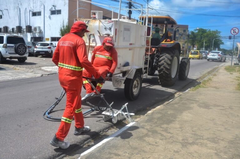 Emlur executa serviços de zeladoria em sete bairros nesta quarta-feira