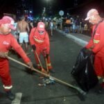 Emlur mobiliza mais de 100 agentes para executar serviços de limpeza na abertura do Folia de Rua
