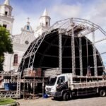 Funjope realiza montagem da estrutura para abertura do Folia Rua na Avenida General Osório