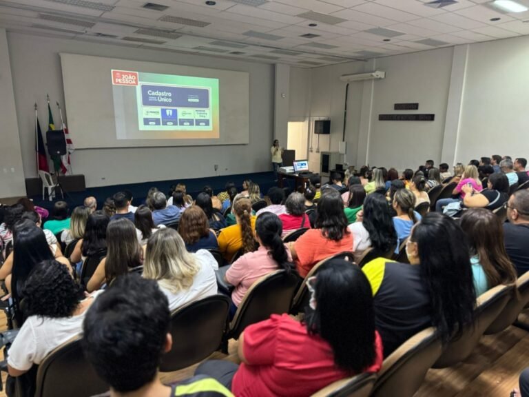 Servidores da Prefeitura passam por capacitação sobre funcionamento do novo portal do Cadastro Único