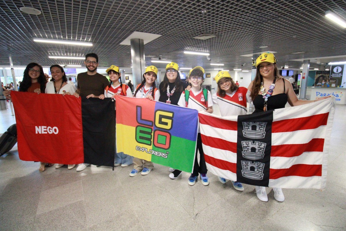 Alunos da rede municipal embarcam para Brasília para disputar etapa nacional da First Lego League