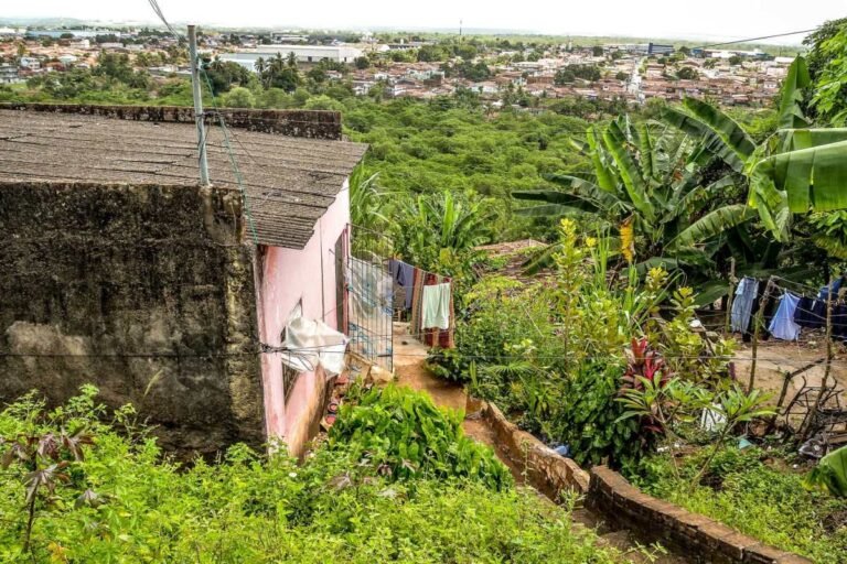 Defesa Civil atende famílias e esclarece procedimentos para concessão de Auxílio Moradia