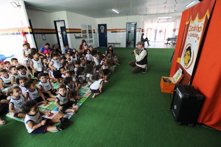 Dia do Contador de Histórias é celebrado com atividades na Rede Municipal de João Pessoa