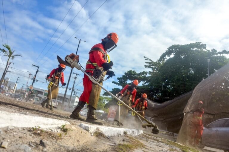 Emlur encerra semana com serviços de zeladoria em 18 bairros
