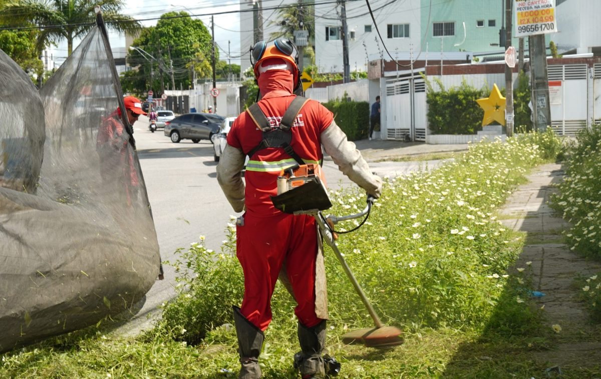 Emlur realiza serviços de zeladoria em 12 bairros nesta segunda-feira
