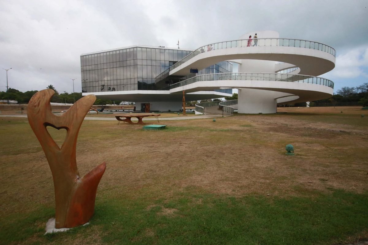 Estação Ciência abre II Exposição “Por Elas: No Enfrentamento à Violência”