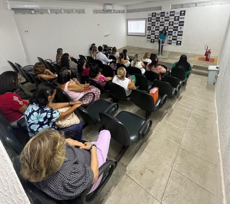 ICV realiza primeira capacitação sobre violência contra a mulher para profissionais do ambulatório