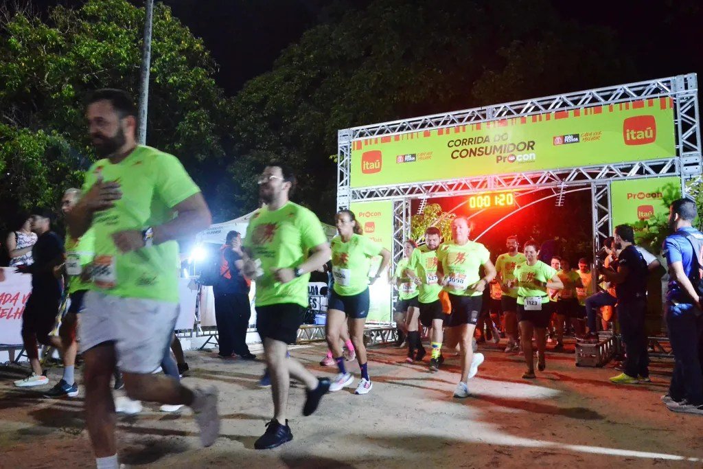 Kits para a Corrida do Consumidor serão entregues a partir das 9h deste sábado, 22; evento ocorre à noite