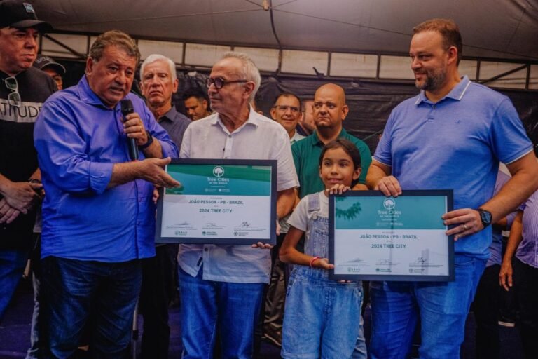 Prefeito entrega Parque Ecológico Augusto dos Anjos e destaca melhoria da qualidade de vida e preservação ambiental