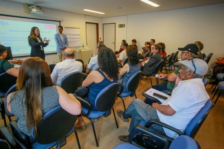 Prefeitura de João Pessoa discute projeto de concessão para gestão de cemitérios e deve lançar edital em abril