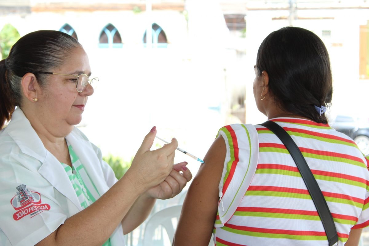 Prefeitura de João Pessoa realiza ação de prevenção e promoção à saúde para prostitutas