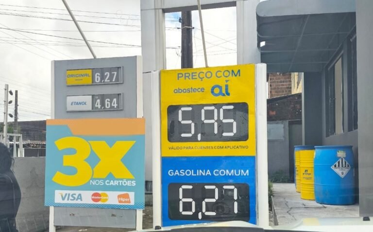 Procon-JP notifica nove postos de combustíveis por descumprir lei que regula dimensão de placas de preços