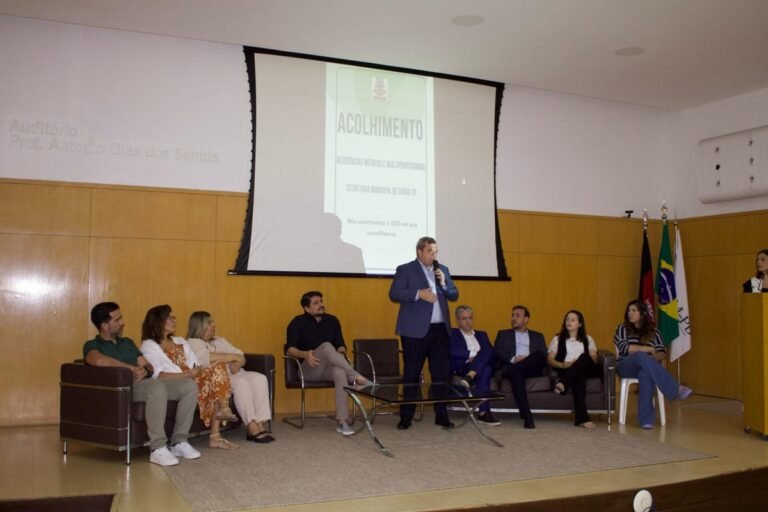 Secretaria de Saúde recepciona novos residentes médicos e multiprofissionais