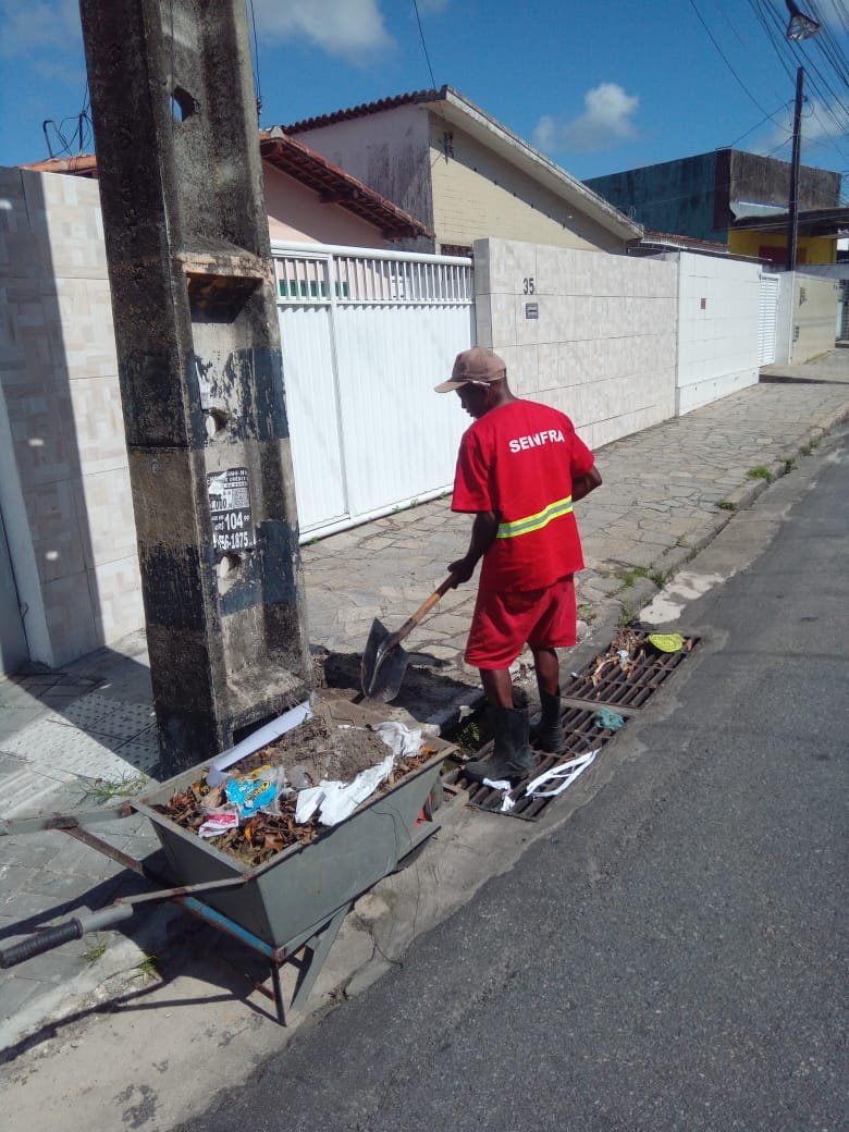 Seinfra executa ações de manutenção em 40 bairros nesta quinta-feira
