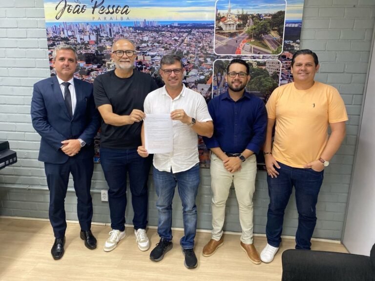 Setur e Semob definem os rumos para regulamentar o Táxi Turismo