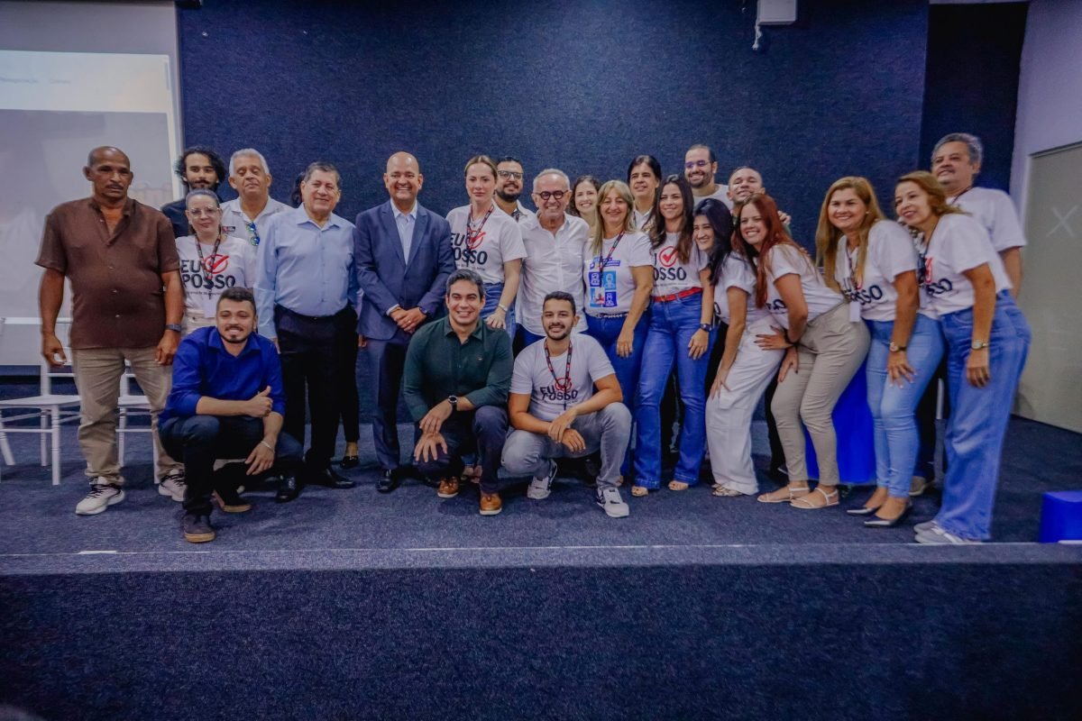 Cícero Lucena e Leo Bezerra entregam certificados do ‘Eu Posso’ e fortalecem o empreendedorismo com mais de R$ 17 milhões investidos