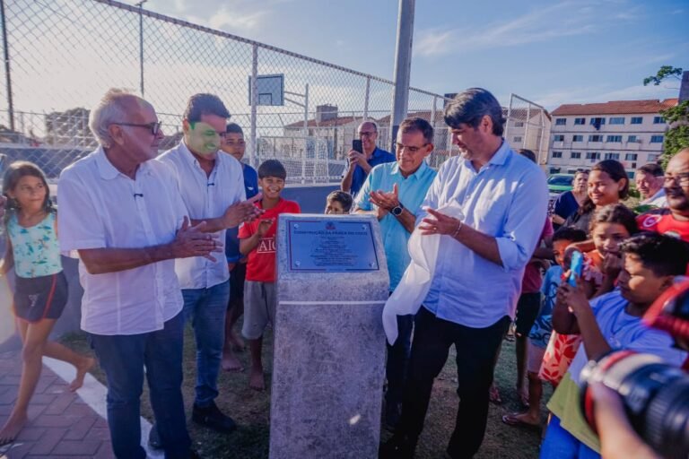 Cícero Lucena entrega Praça do Coco e destaca mais de R$ 58 milhões investidos em obras de infraestrutura