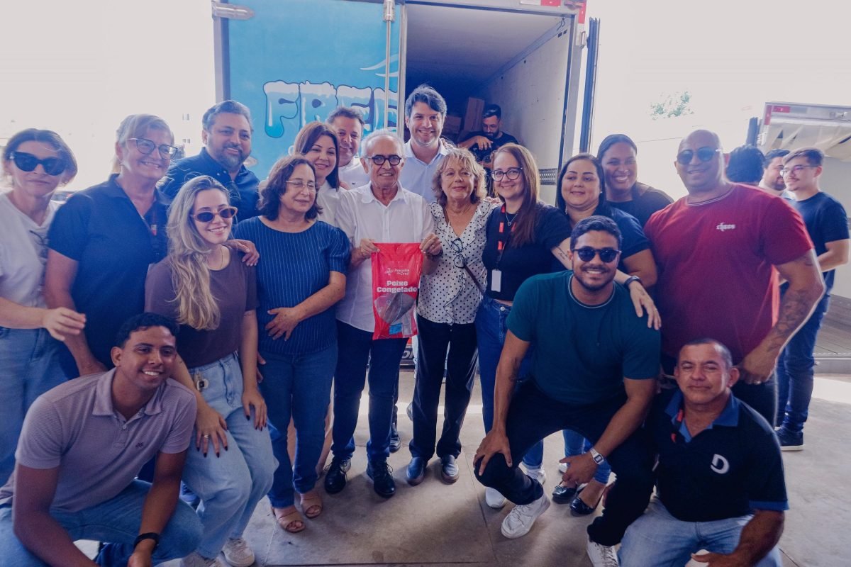 Cícero Lucena inicia a distribuição de 42 toneladas de peixe para famílias vulneráveis em João Pessoa