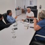 Cícero Lucena recebe comitiva da Prefeitura de Porto Belo (SC) para troca de experiências