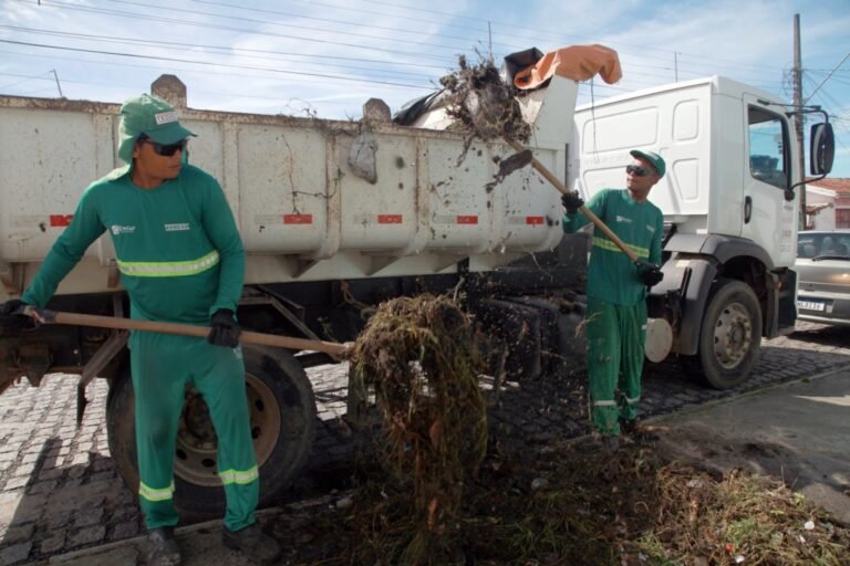 Emlur atende demandas de 14 bairros com recolhimento de resíduos diversificados