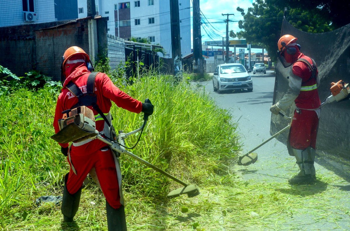 Emlur realiza serviços nos bairros de Cristo Redentor e Cidade dos Funcionários