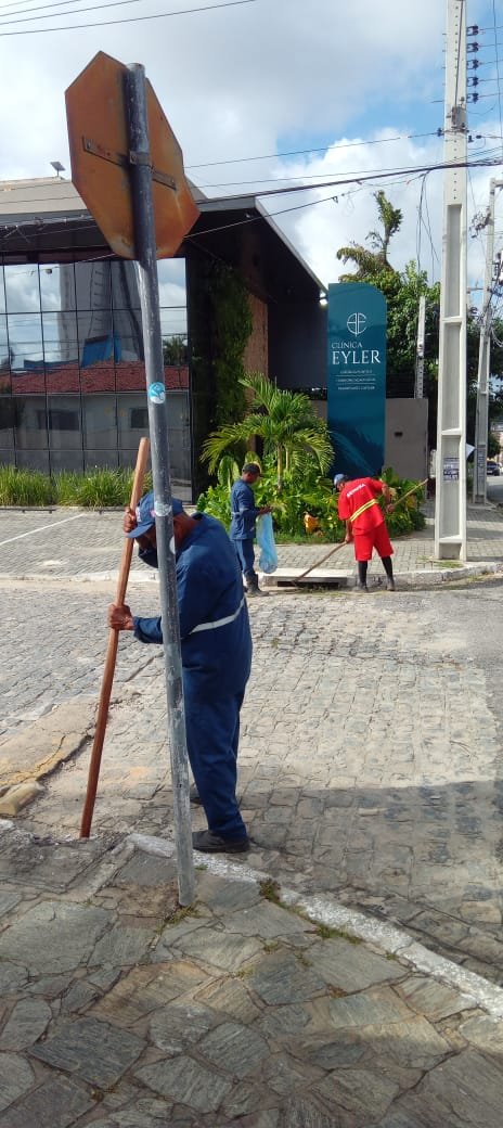 Equipes da Seinfra levam serviços de manutenção a 40 bairros nesta terça-feira