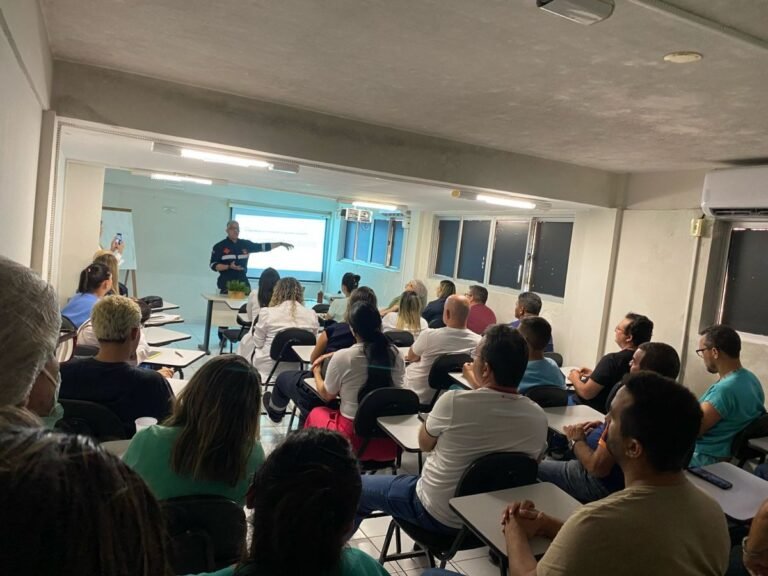 Hospital Municipal Santa Isabel promove treinamento de transporte seguro de pacientes