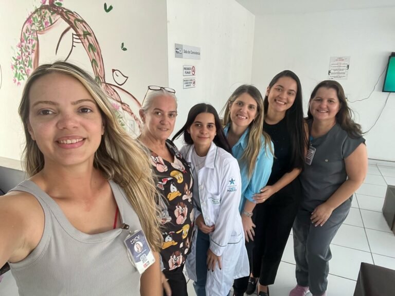 ICV realiza roda de conversa sobre vínculo mãe-bebê com mulheres acolhidas na Casa Mãe Bebê