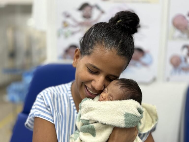 ICV reforça os benefícios do contato a pele a pele do método canguru para mães e recém-nascidos