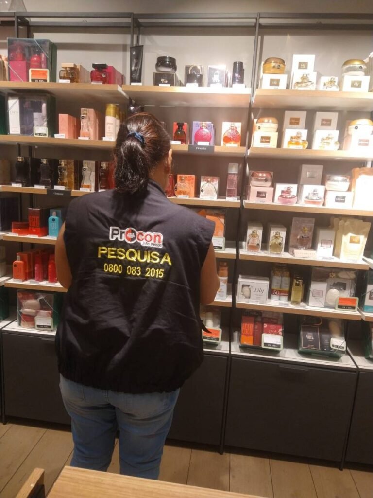 Pesquisa do Procon-JP encontra diferença de até R$ 430 no preço do perfume feminino