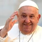Prefeito Cícero Lucena manifesta profundo pesar pela morte do Papa Francisco
