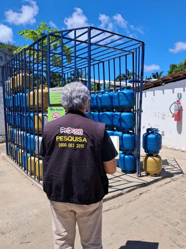 Procon-JP encontra preço do botijão de 13 quilos do gás de cozinha oscilando entre R$ 89,99 e R$ 115