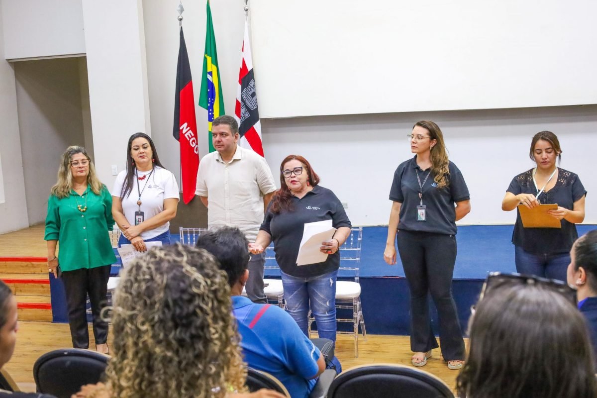 Programa Criança Feliz capacita visitadores para fortalecer o acompanhamento de famílias da Capital