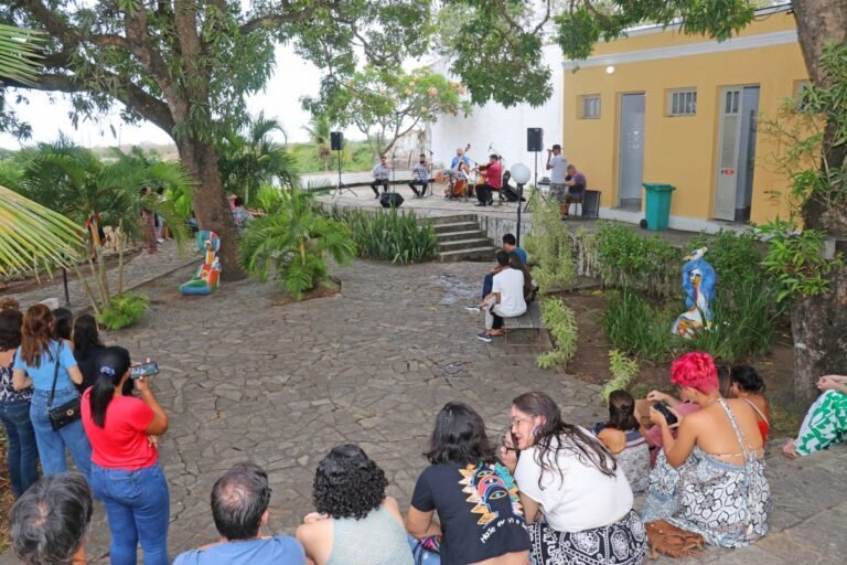 Projeto Sol Maior apresenta Renan Rezende e Luis Umberto nesta sexta-feira