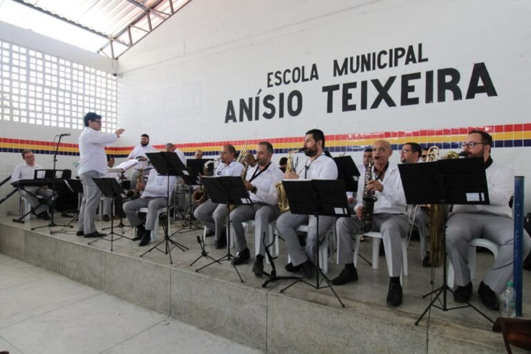 Secretaria de Educação leva concerto didático para escolas da Rede Municipal