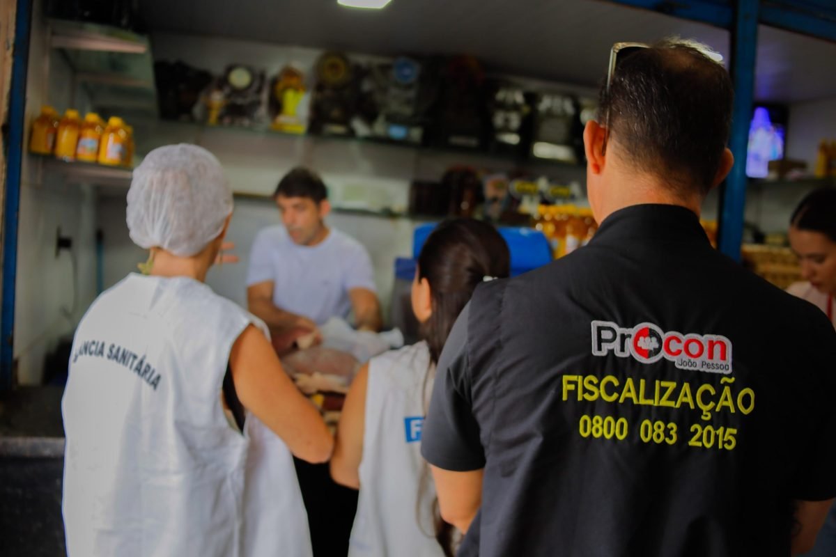 Vigilância Sanitária e outros órgãos municipais retornam ao Mercado Central para novas inspeções