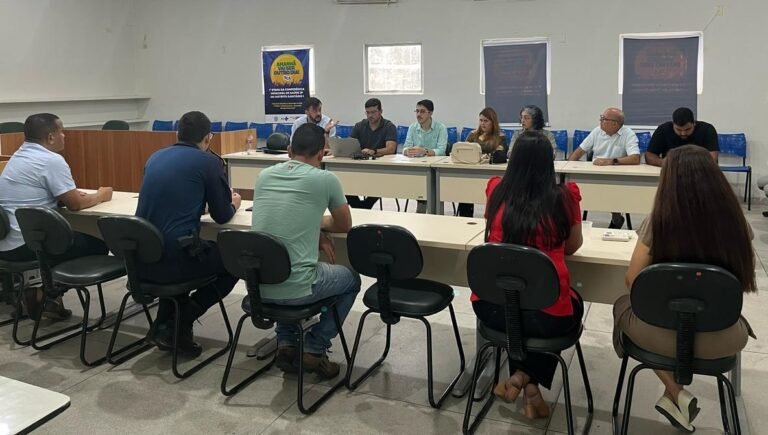 Vigilância Sanitária planeja ações educativas para comerciantes dos mercados públicos