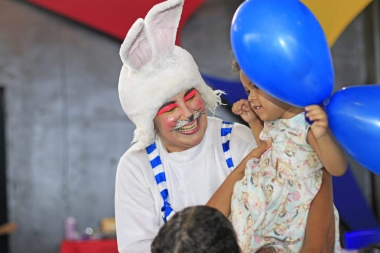 ‘Páscoa Azul’ leva lazer e entretenimento para crianças autistas na Tardezinha Inclusiva