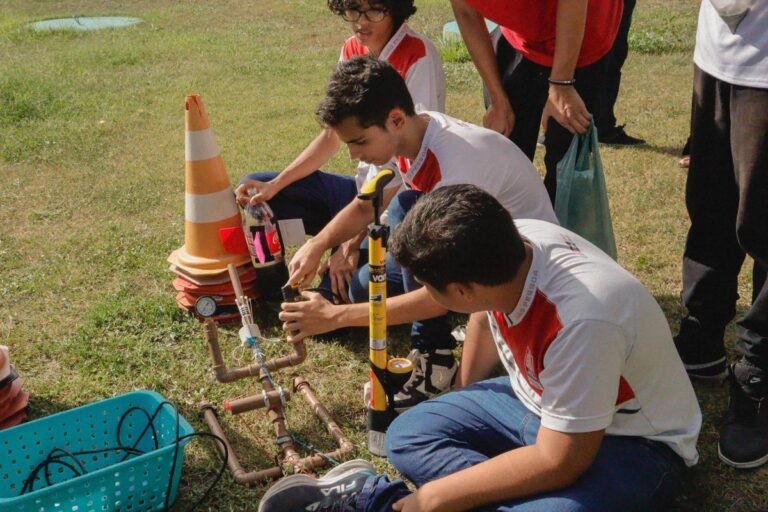 Alunos da Rede Municipal da Capital participam de mais uma etapa da Olimpíada Brasileira de Foguetes