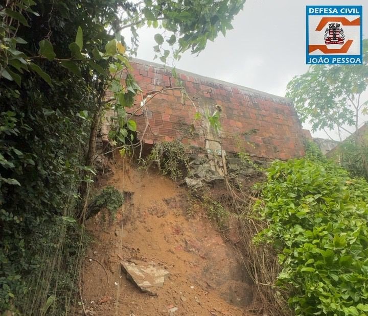 Defesa Civil intensifica monitoramento nas barreiras e áreas ribeirinhas devido alerta amarelo do Inmet