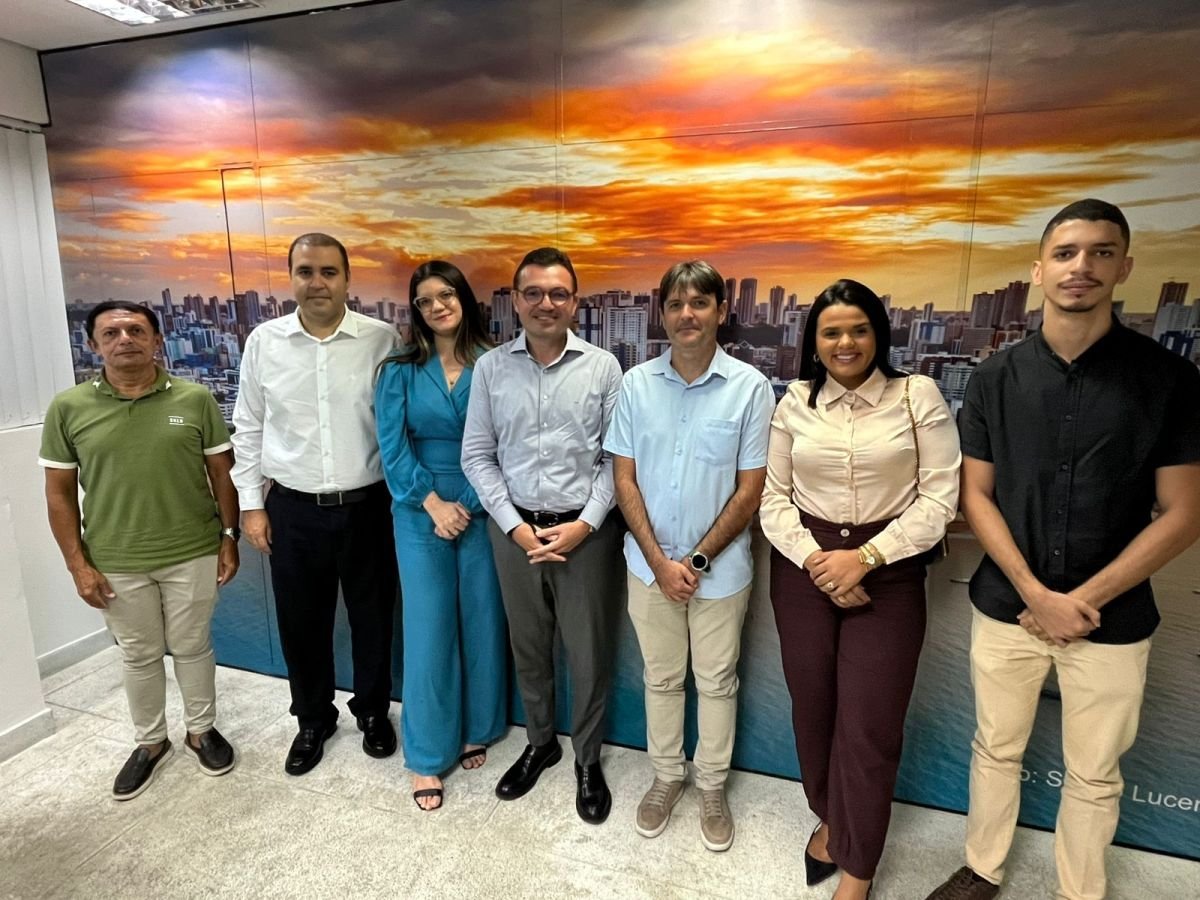 Equipe da Controladoria Geral de João Pessoa recebe a controladora de Patos para troca de experiências