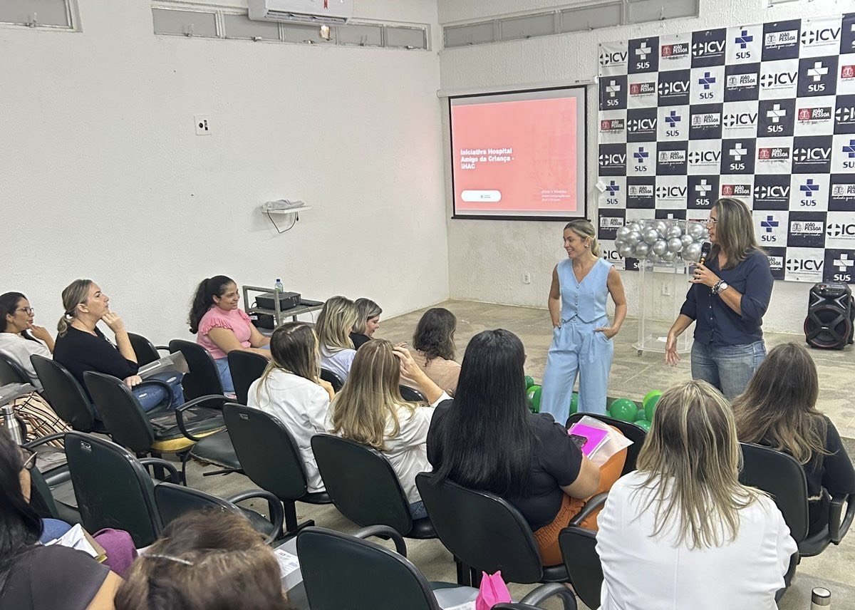 Instituto Cândida Vargas realiza capacitação para profissionais sobre aleitamento materno