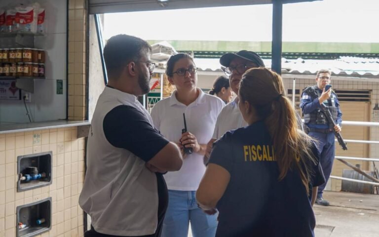 Prefeitura conclui ações de fiscalização no Mercado Central e constata melhorias no local