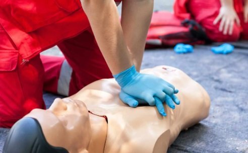 Prefeitura e IFPB promovem curso gratuito de primeiros socorros para cuidadores