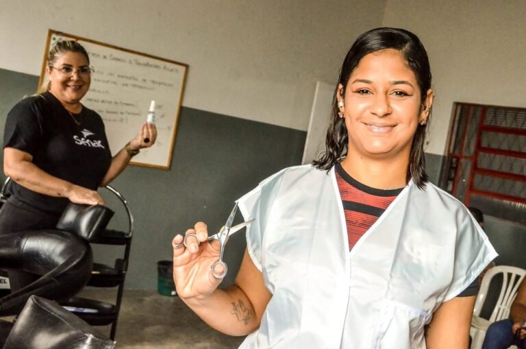 Prefeitura oferece qualificação gratuita e reafirma compromisso com a formação profissional da população