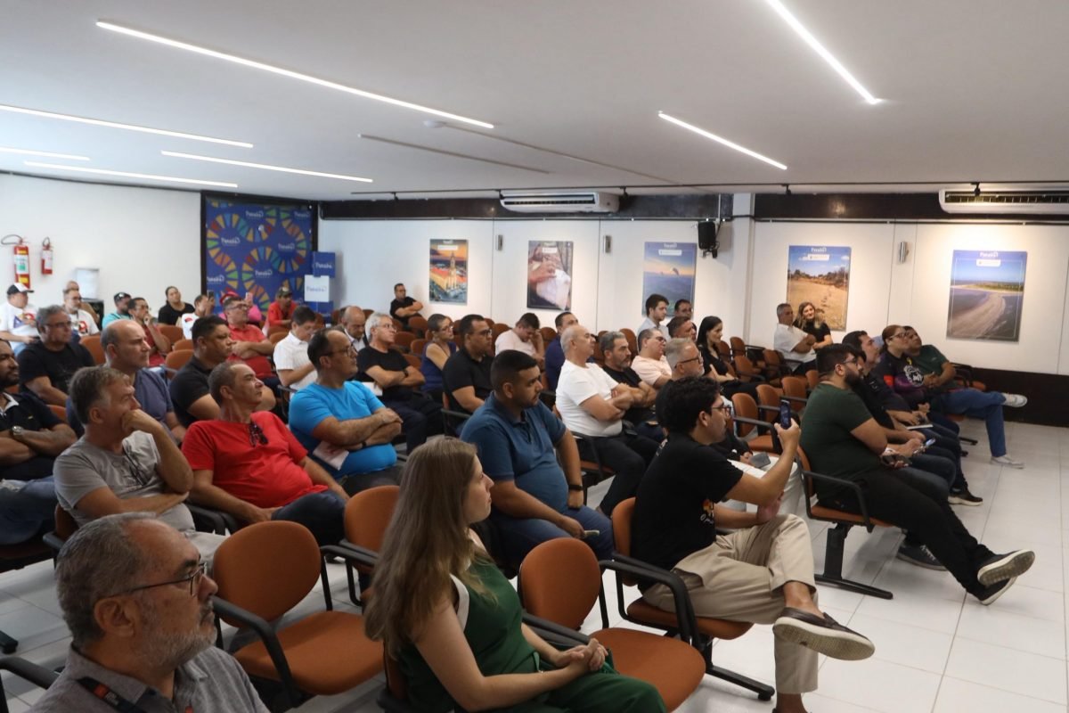 Prefeitura promove workshop para qualificar motoristas de aplicativos de João Pessoa