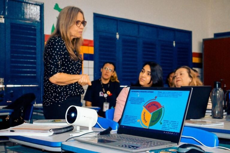 Professores da Rede Municipal participam do 2º Encontro Formativo do ‘Letrar+JP’