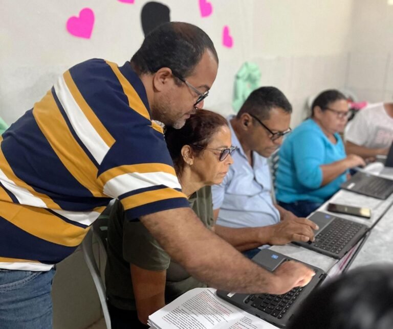 Programa ‘Qualifica João Pessoa’ promove curso de atendimento ao cliente para moradores de Gramame