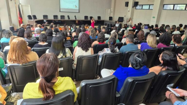 Secretaria de Educação de João Pessoa e Ministério Público debatem a importância da escuta ao aluno